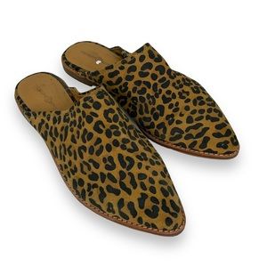 Treasure & Bond Rainey Leopard mules Size 9 Almond Pointed Toe Flats Slip On EUC